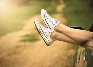 Ile kosztuje najtańszy samochód hybrydowy?