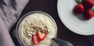 Jaki jogurt do granoli?