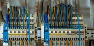 Gdzie są bezpieczniki w citroen c3?