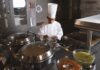 Wybór odpowiedniego sprzętu gastronomicznego: Przewodnik dla początkujących restauratorów sprzęt gastronomiczny
